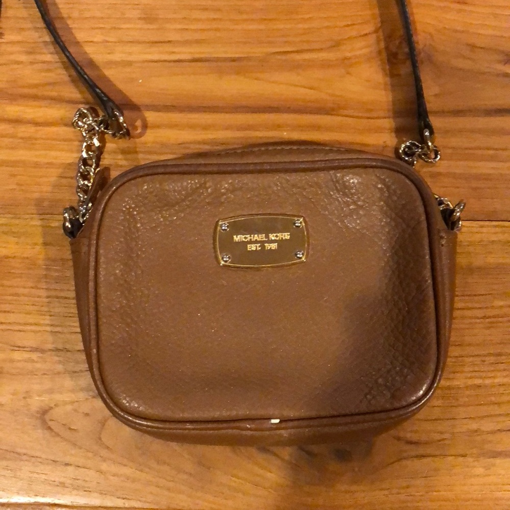 Micheal kors crossbody